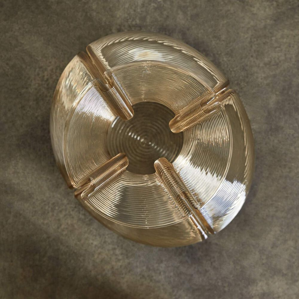 Changing Vase Medium