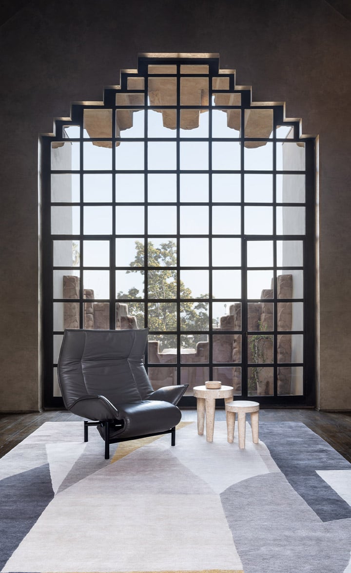 THE RUG COMPANY