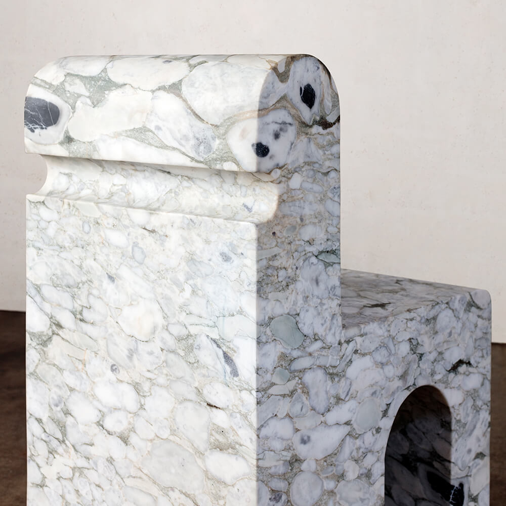 HUME CHAIR image number 4