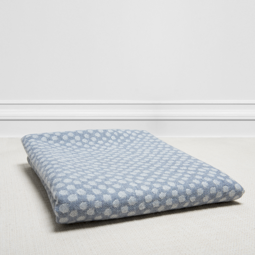 DOTS LUXE THROW - SURF image number 2