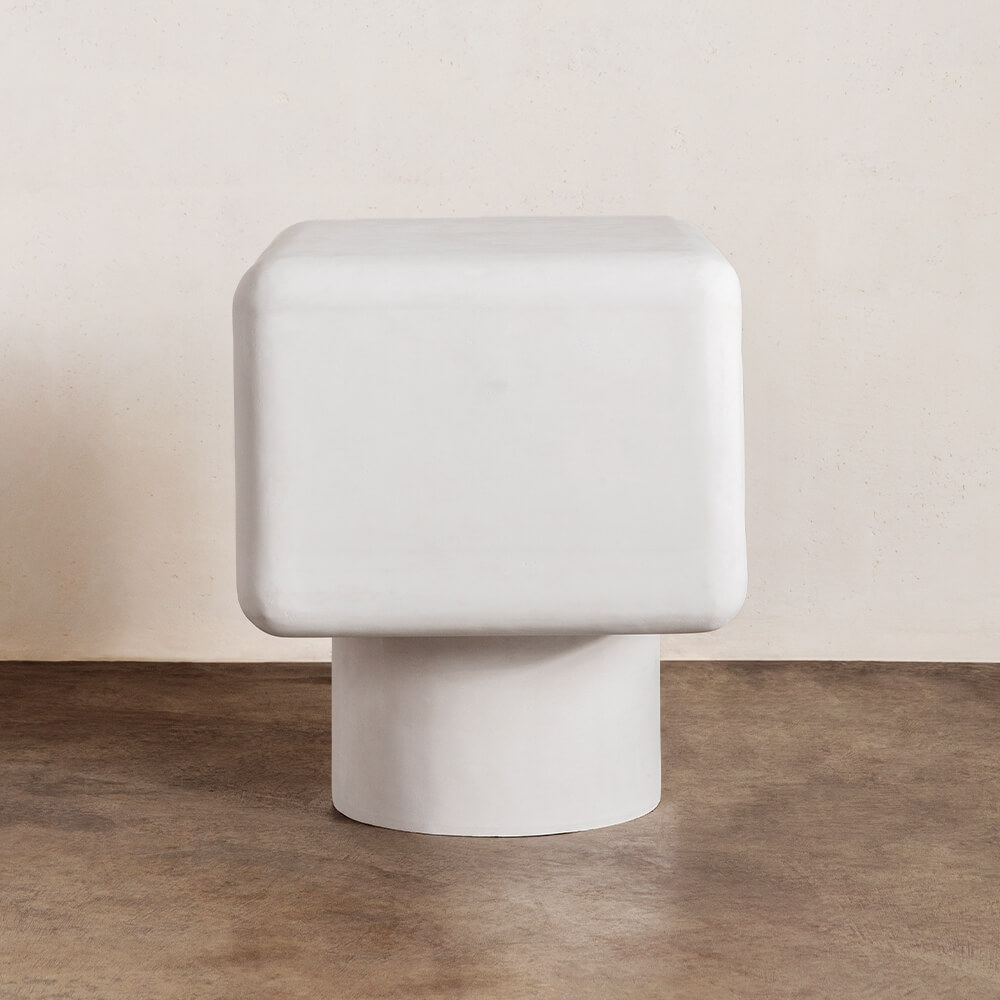 Colina Nightstand image number 2