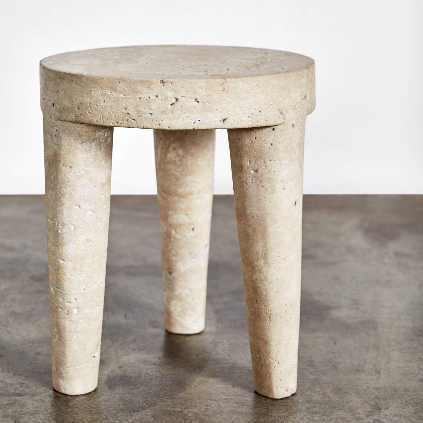 TRIBUTE STOOL SMALL