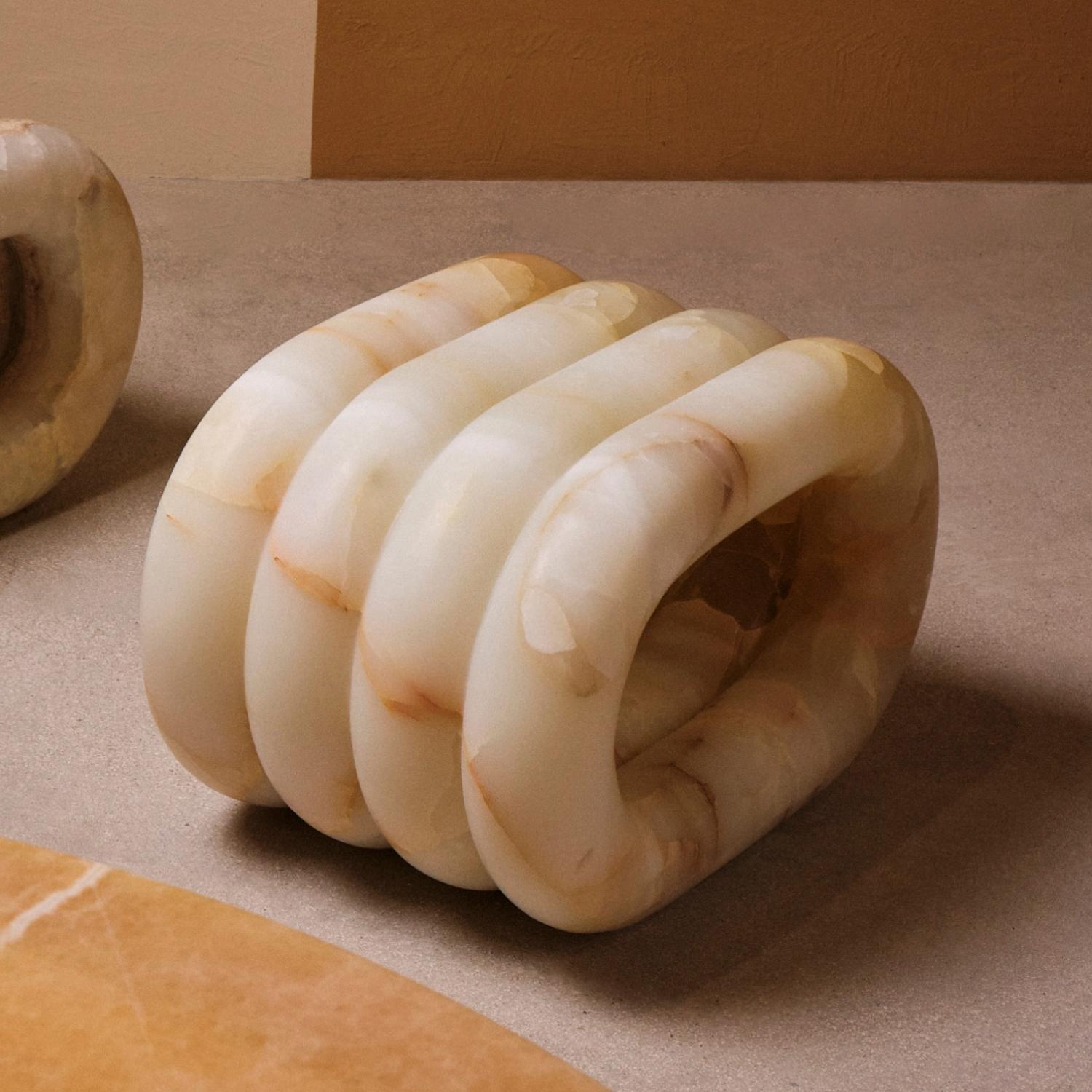 Nudo Stool