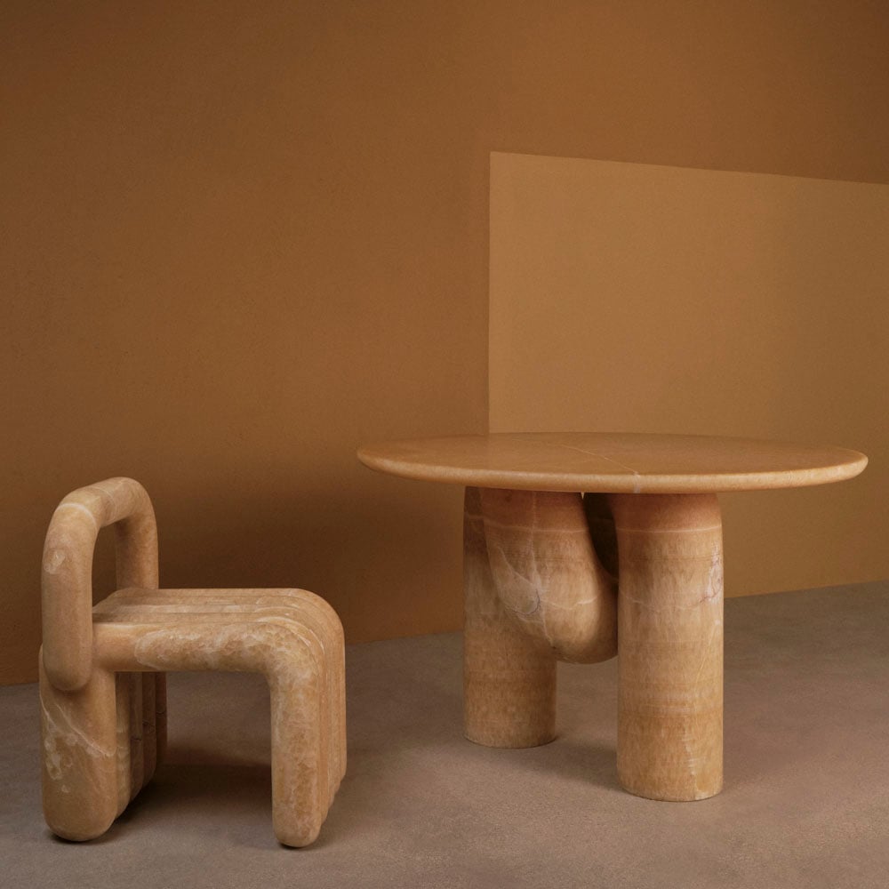 Nudo Dining Table image number 2