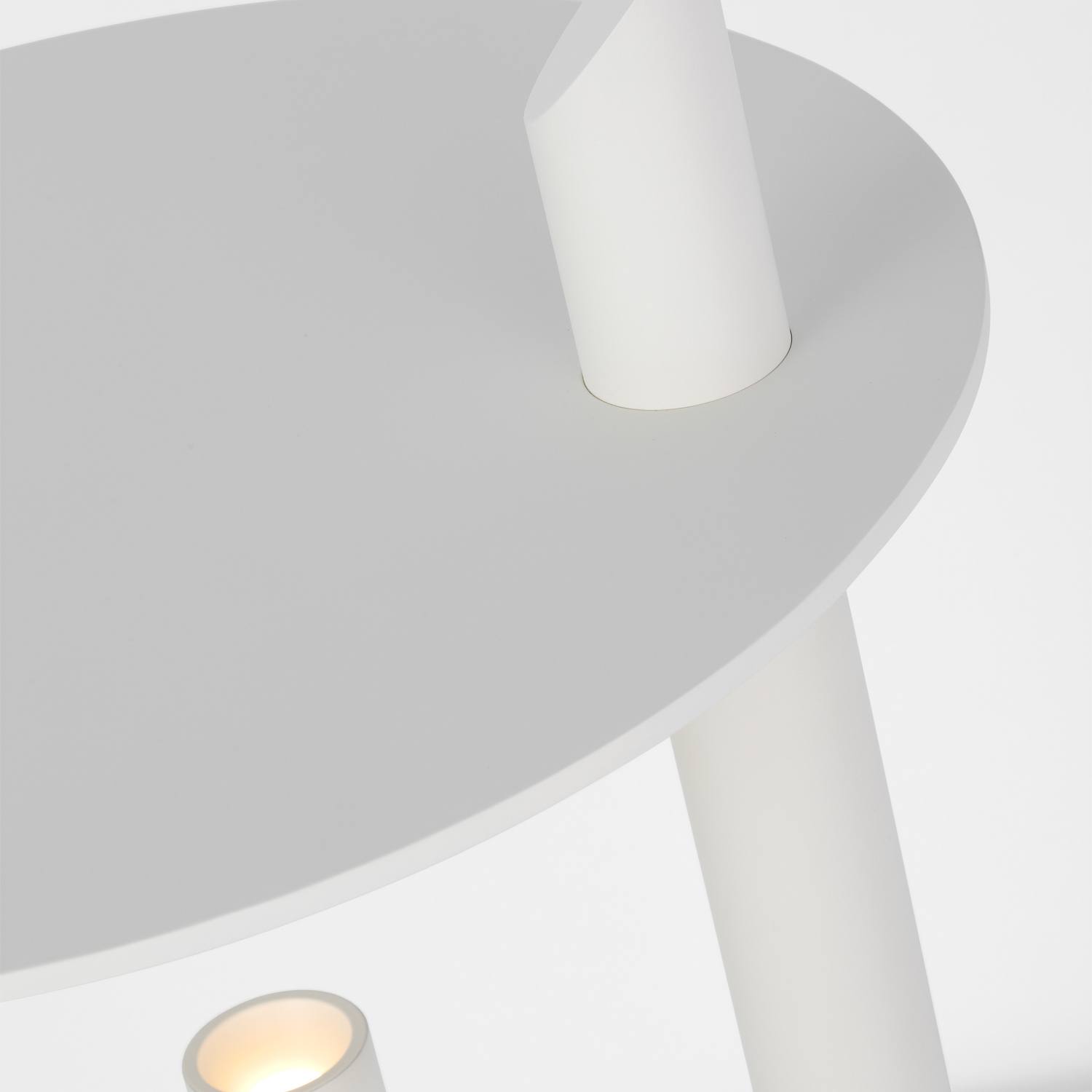 Fielle Medium Table Lamp image number 2