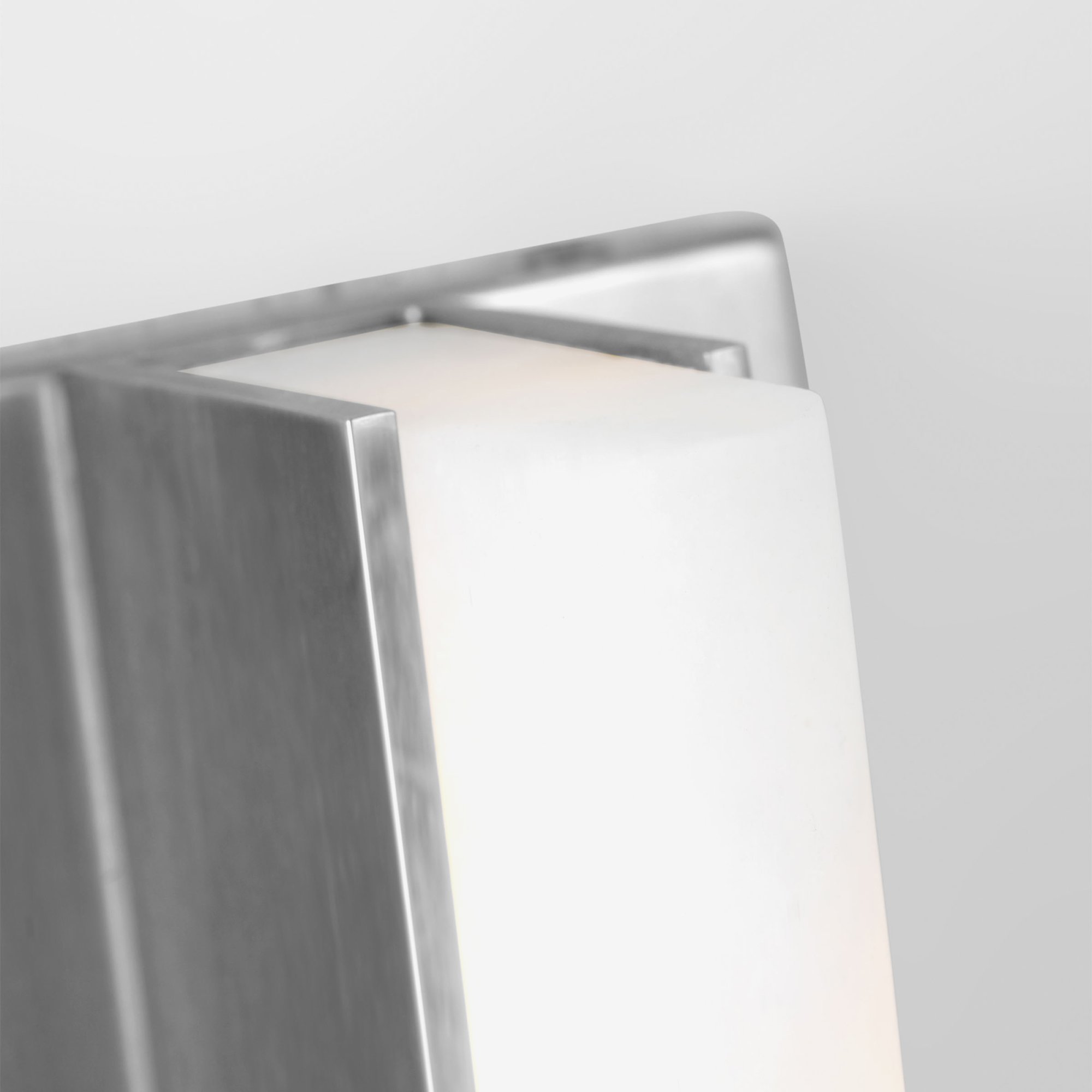 Linea 5" Sconce image number 4