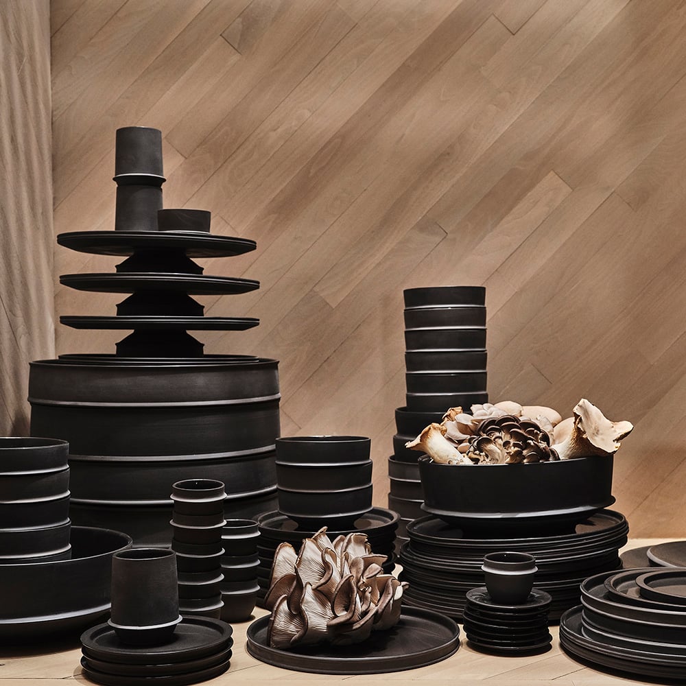 Dune Cake Stand