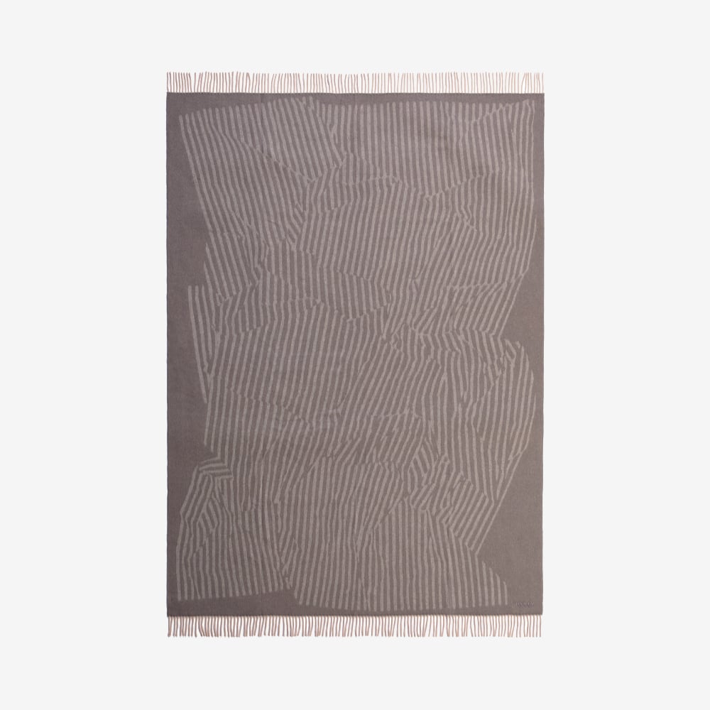 SUPERLUXE AVANT THROW