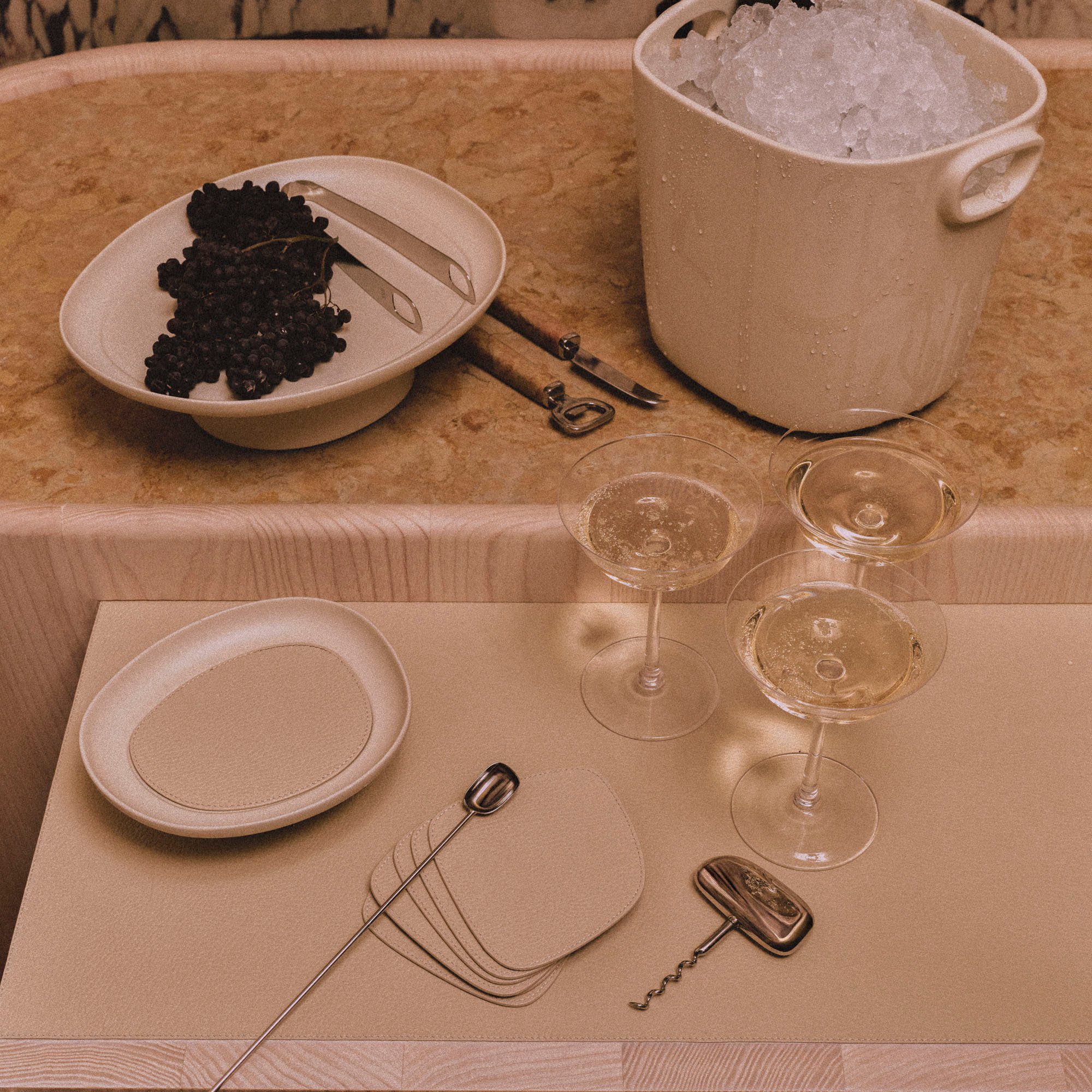 Maris Round Tray