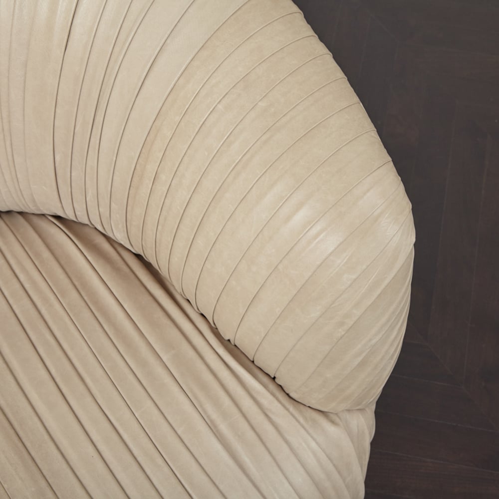 SOUFFLE SETTEE