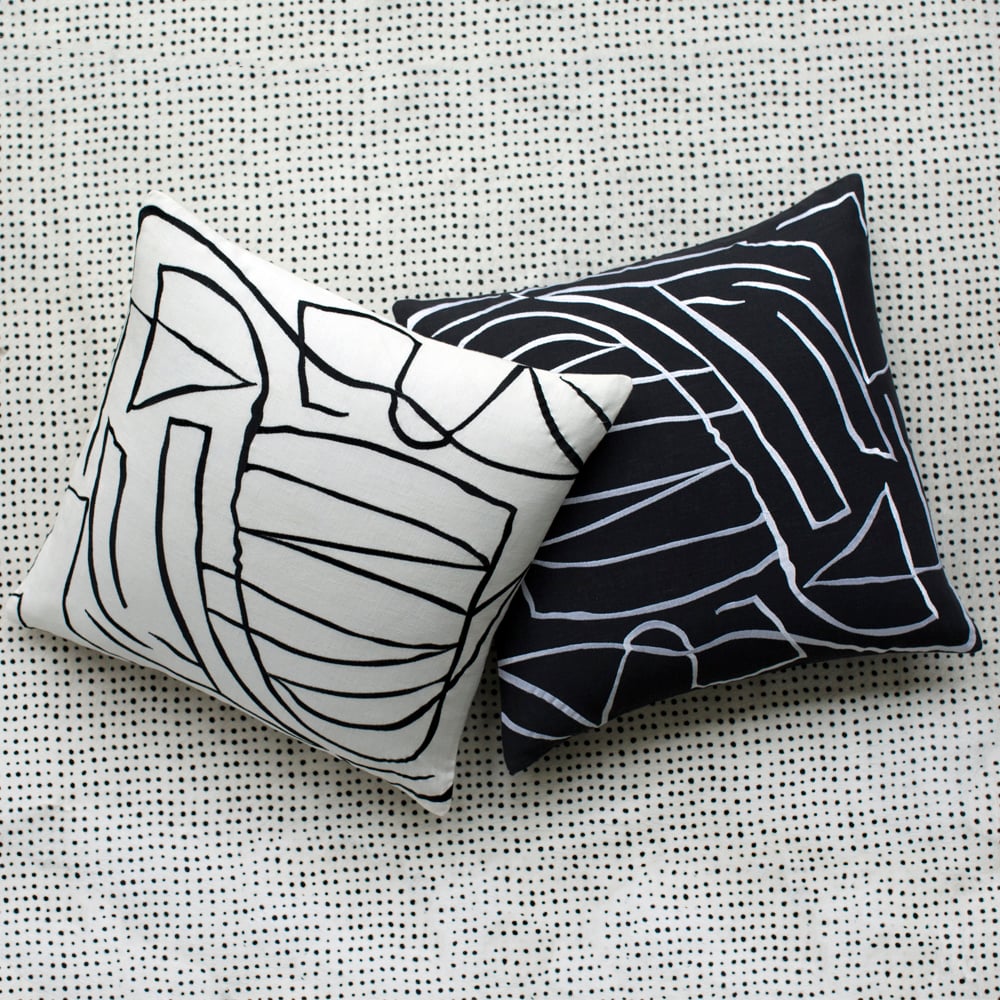 GRAFFITO PILLOW