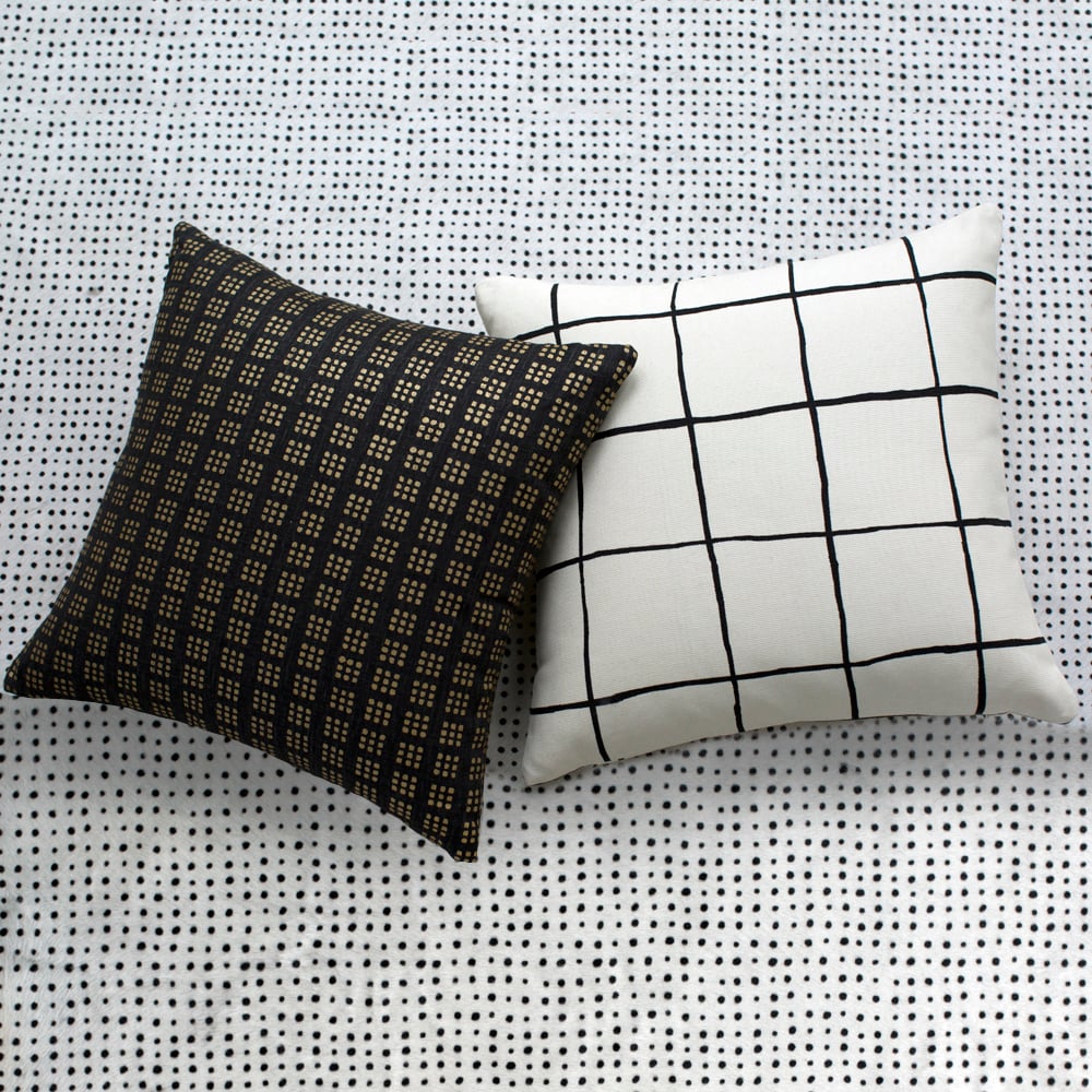 COQUETTE PILLOW-IVORY BLACK