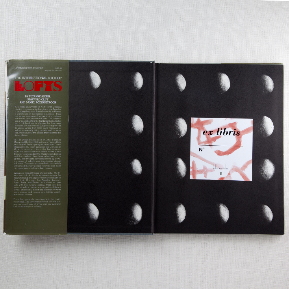 INTERNATIONAL BOOK OF LOFTS