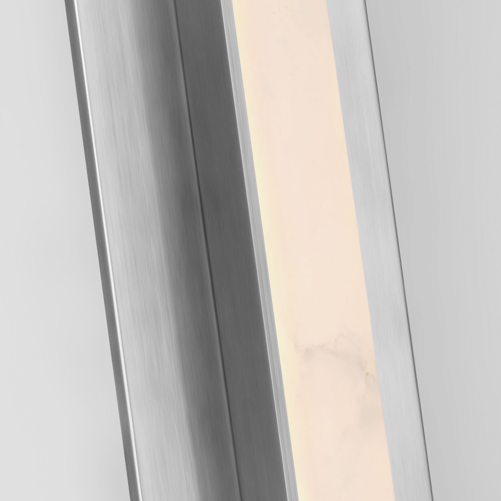 Linea 32" Sconce