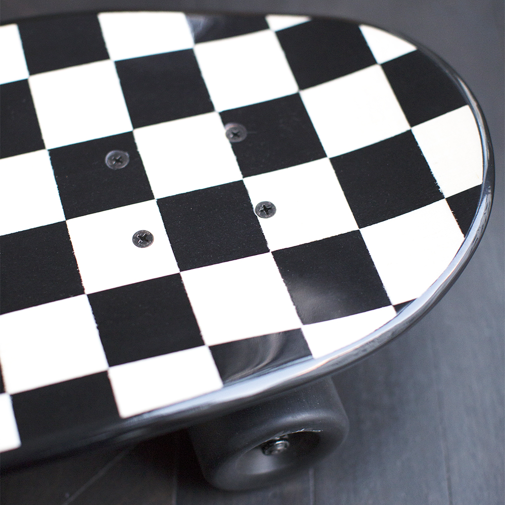 CRUZ SKATEBOARD