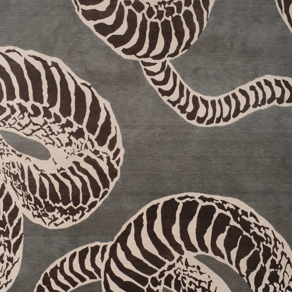 SERPENT RUG - 10 X 8