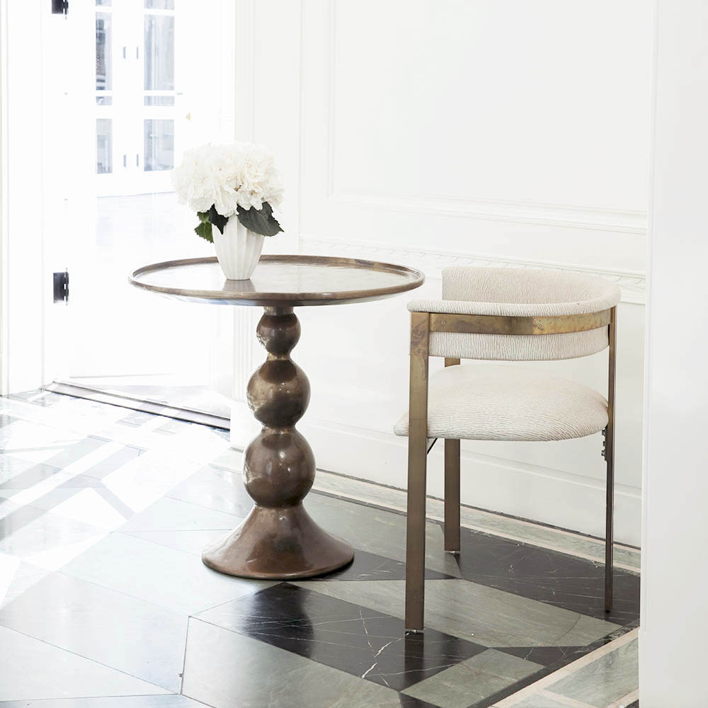 FORMOSA END TABLE