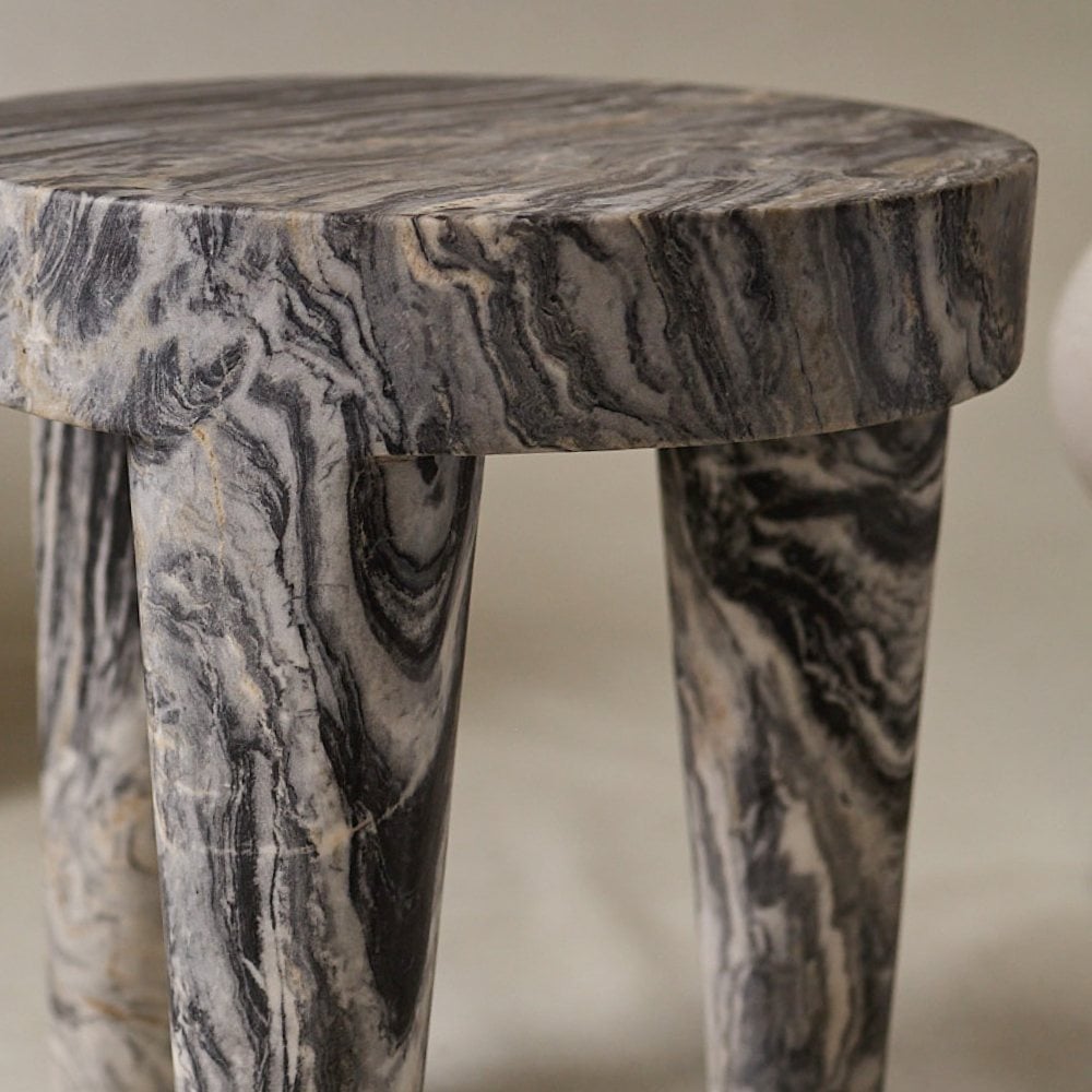 TRIBUTE STOOL SMALL