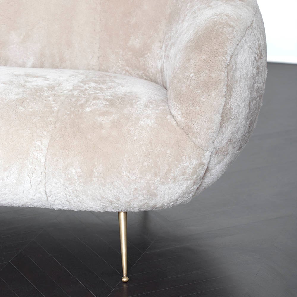 SOUFFLE SETTEE
