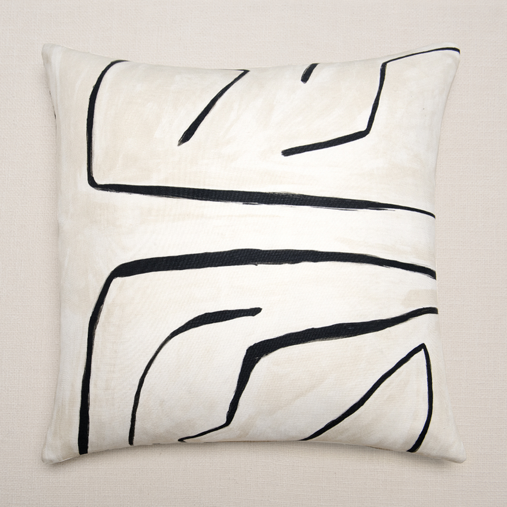 GRAFFITO PILLOW image number 1