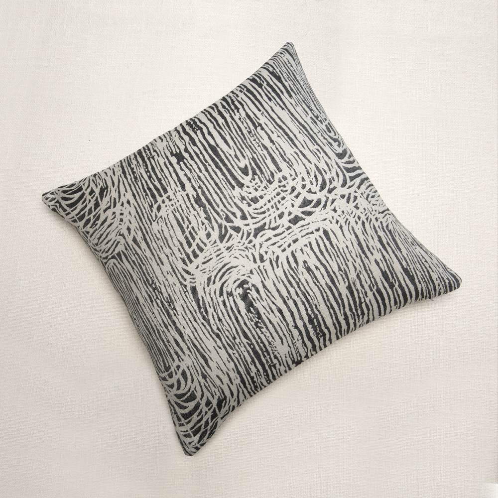 ZUMA OUTDOOR PILLOW - BLACK image number 2