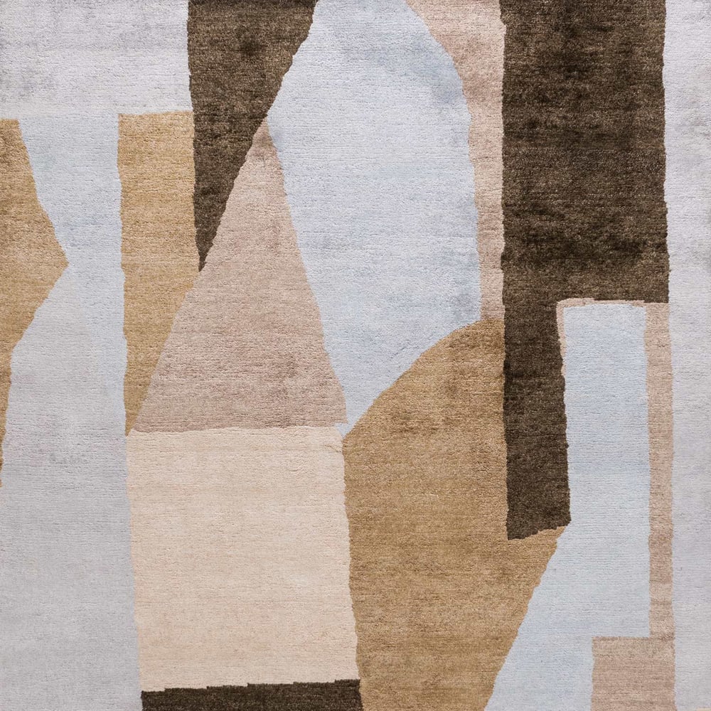 DISTRICT RUG