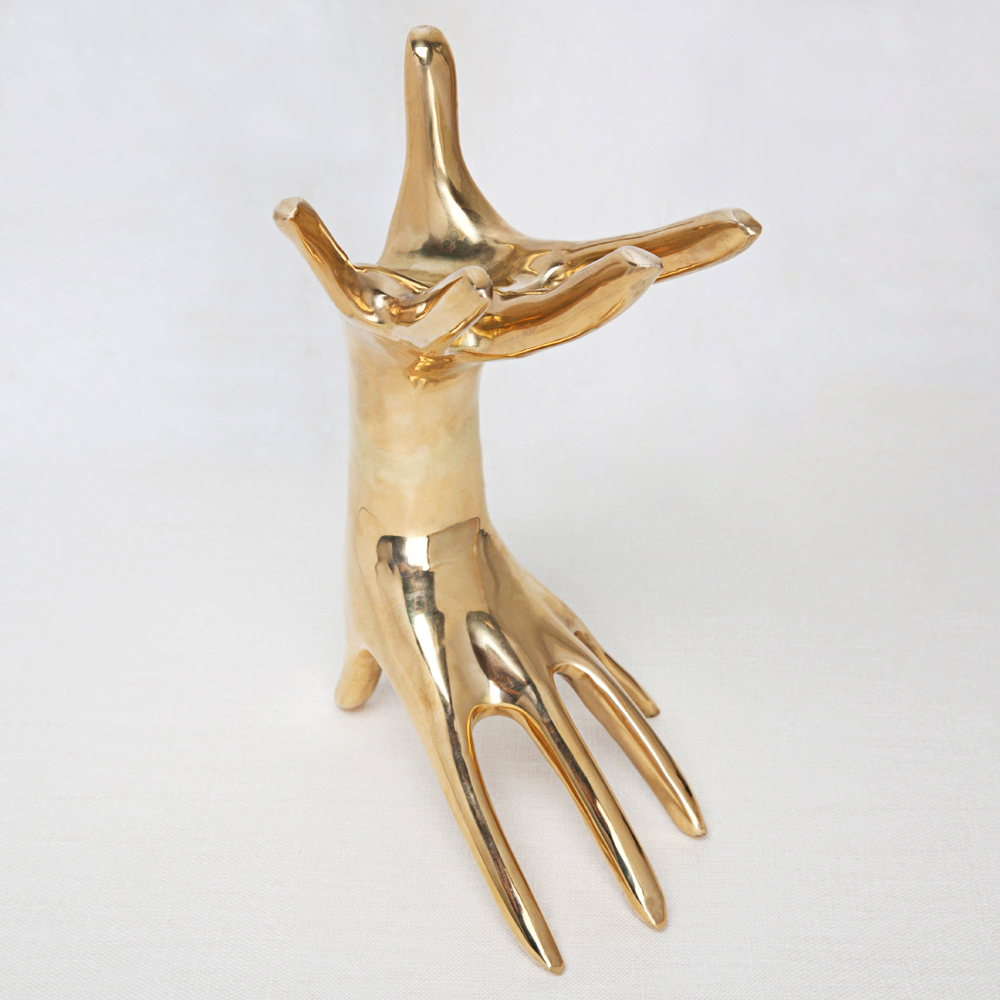 DICHOTOMY SCULPTURE
