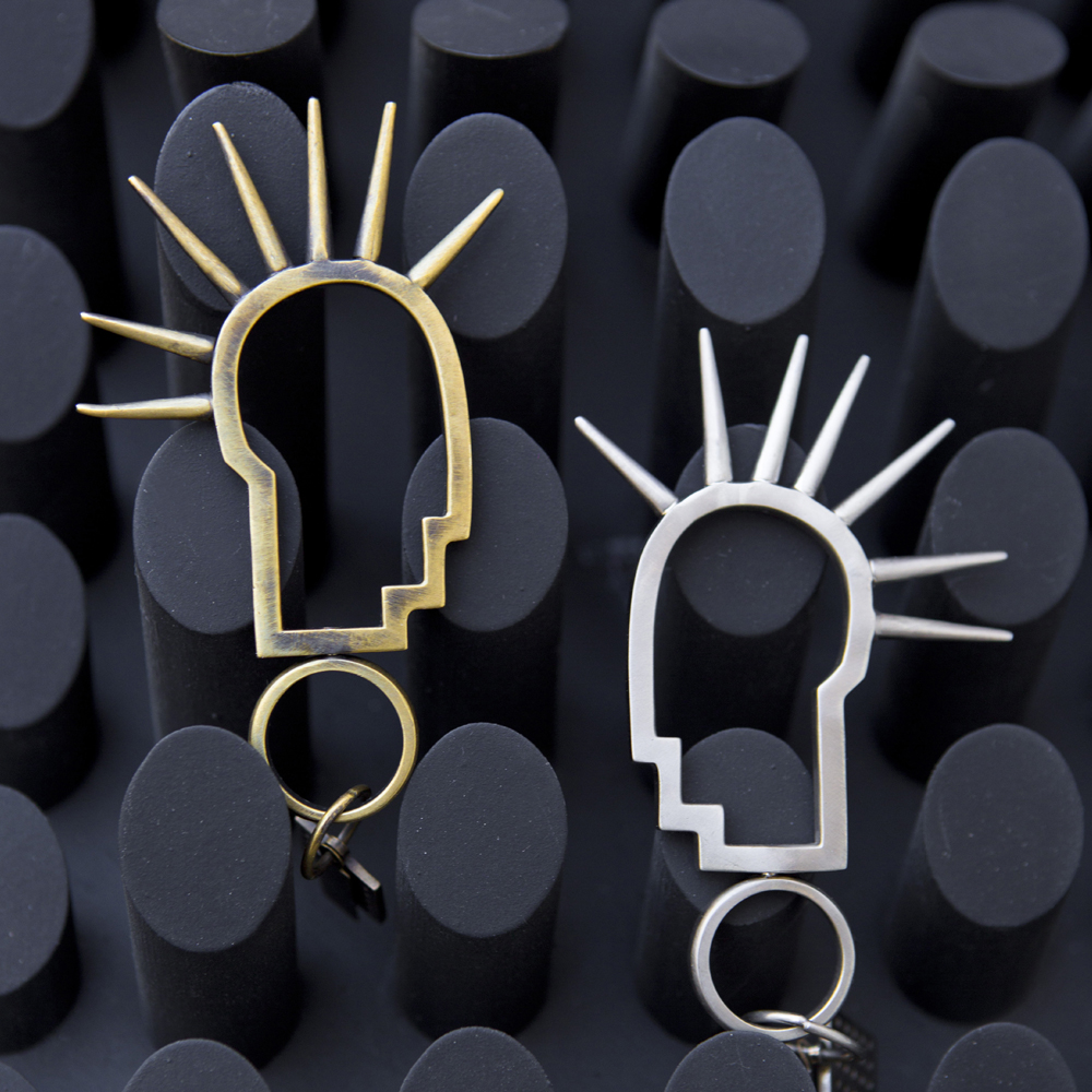 MINI HEAD TRIP KEYCHAIN image number 0