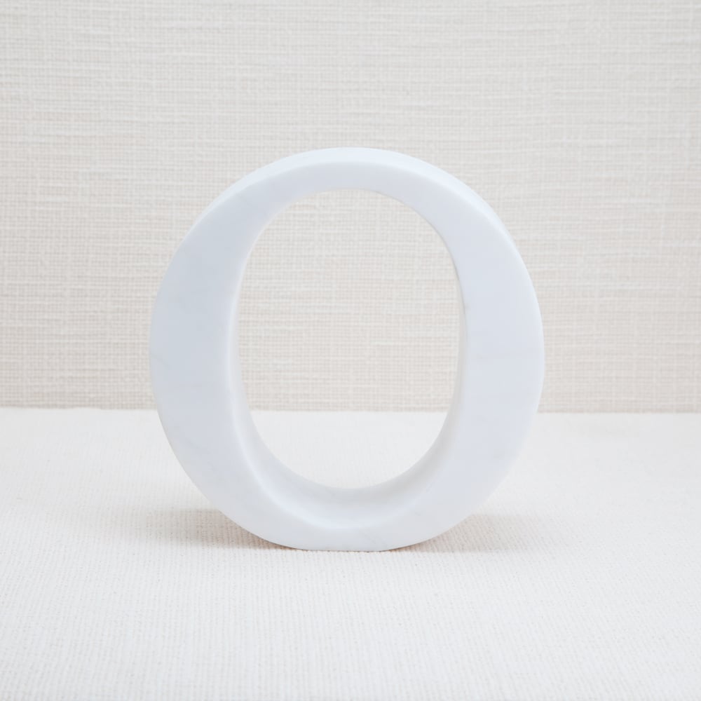 MARBLE LETTER O