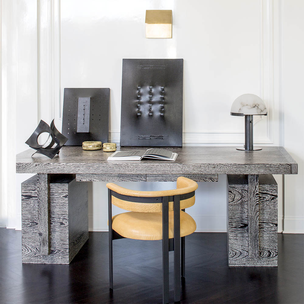 ELEVADO DESK