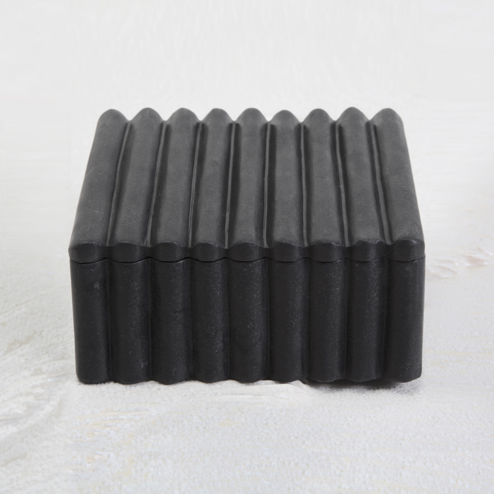 LAUREL RIBBED BOX SQUARE image number 0