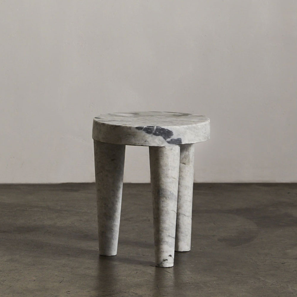 TRIBUTE STOOL SMALL