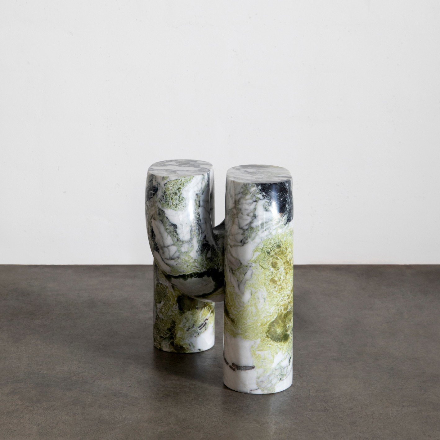 Nudo Side Table image number 2