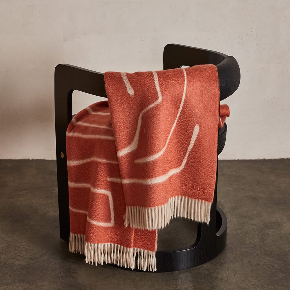 SUPERLUXE GRAFFITO THROW