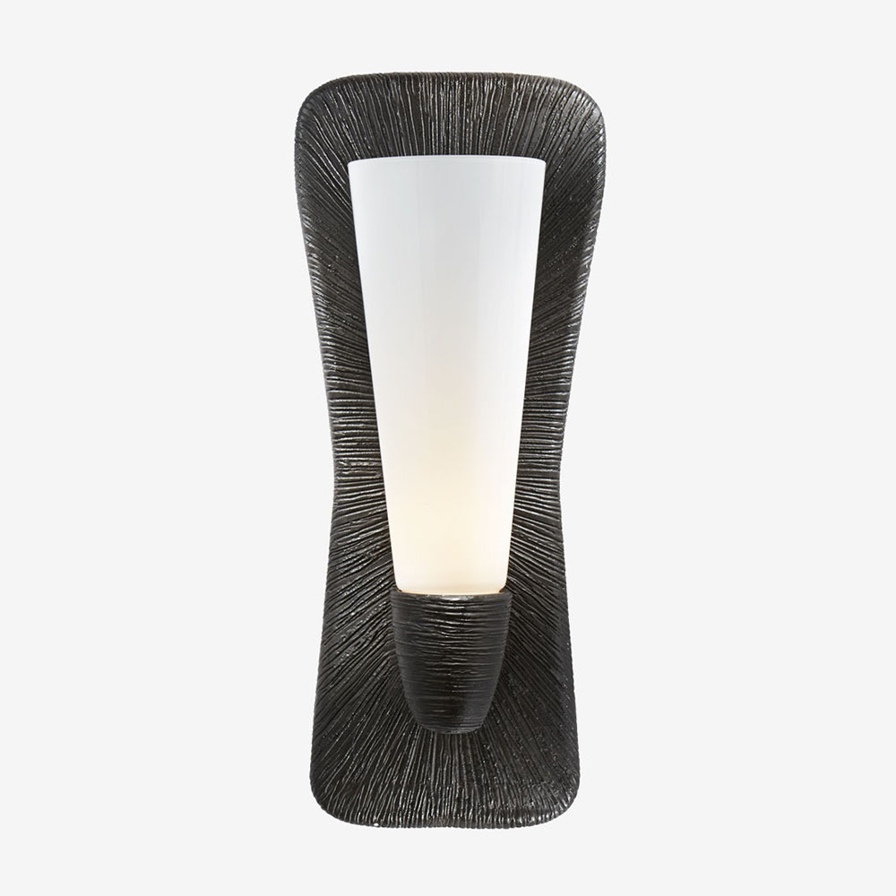 UTOPIA LARGE SINGLE SCONCE image number 0