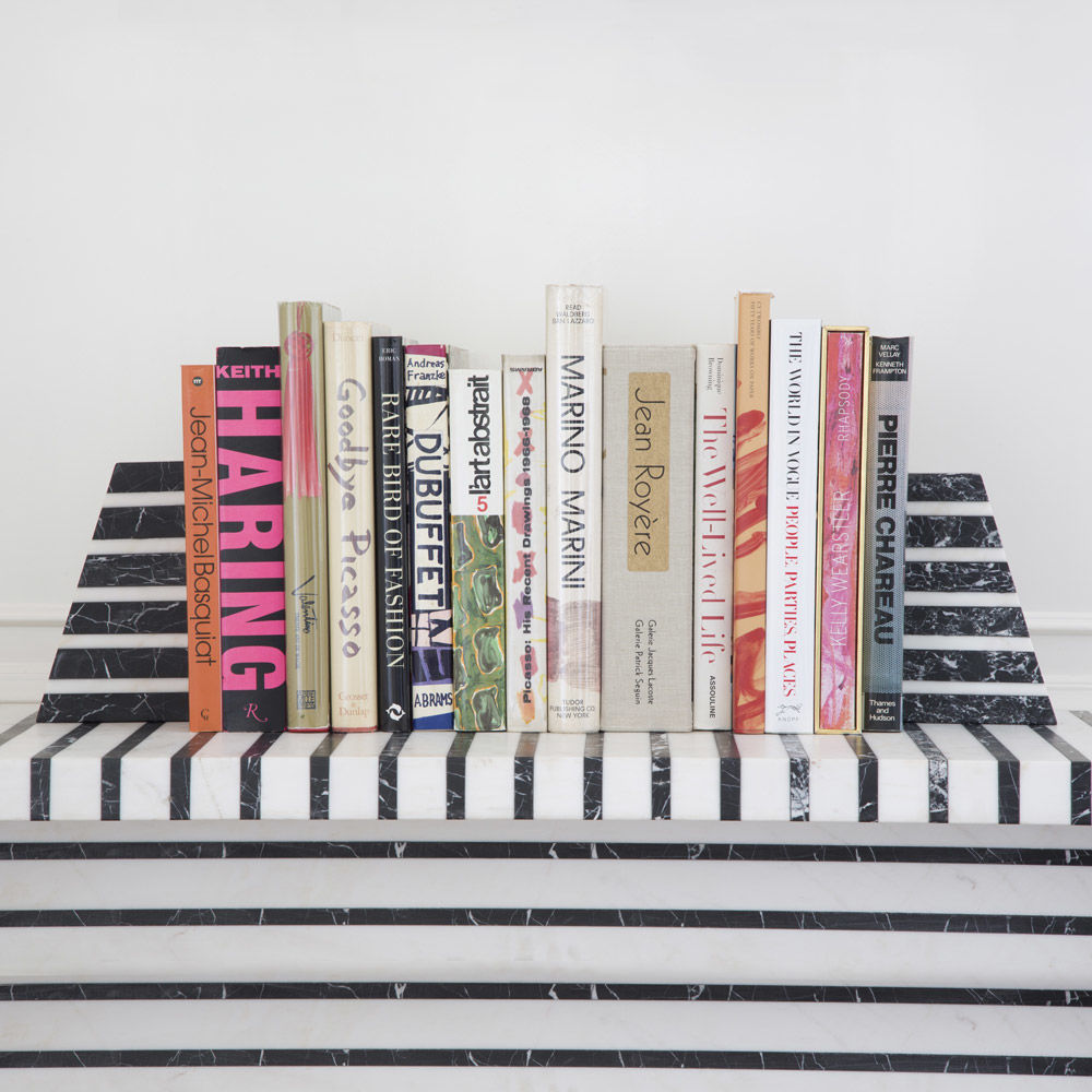 INTERNATIONAL BOOK OF LOFTS image number 0