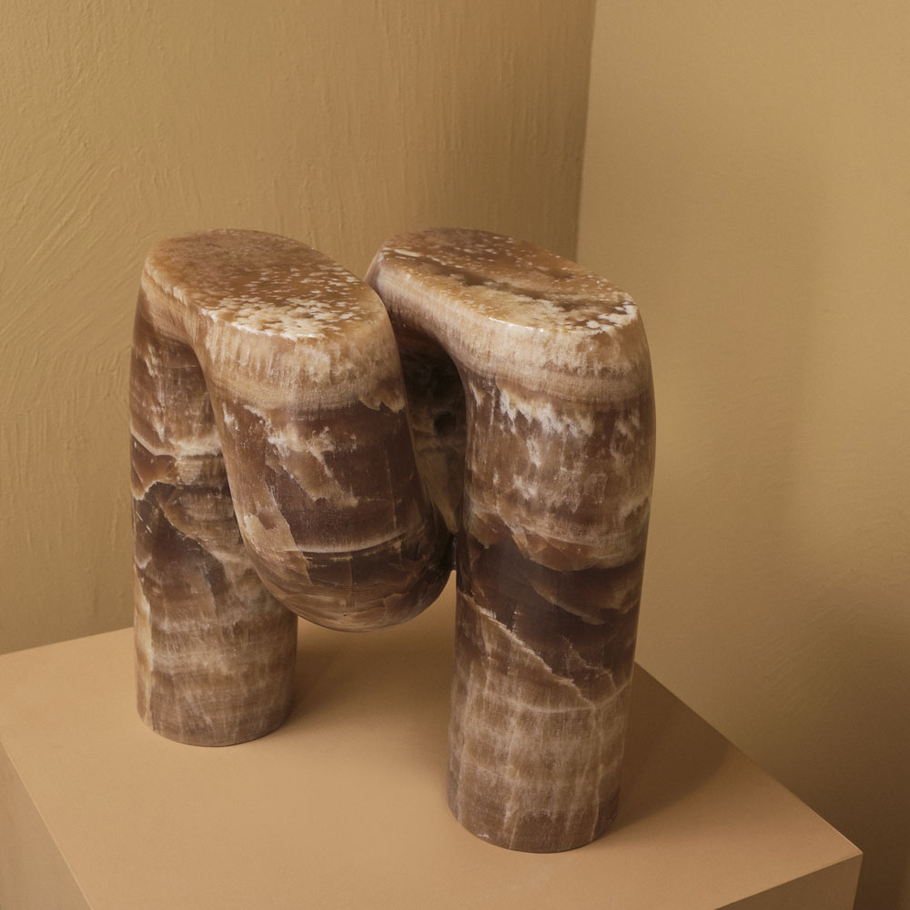 Nudo Side Table image number 2