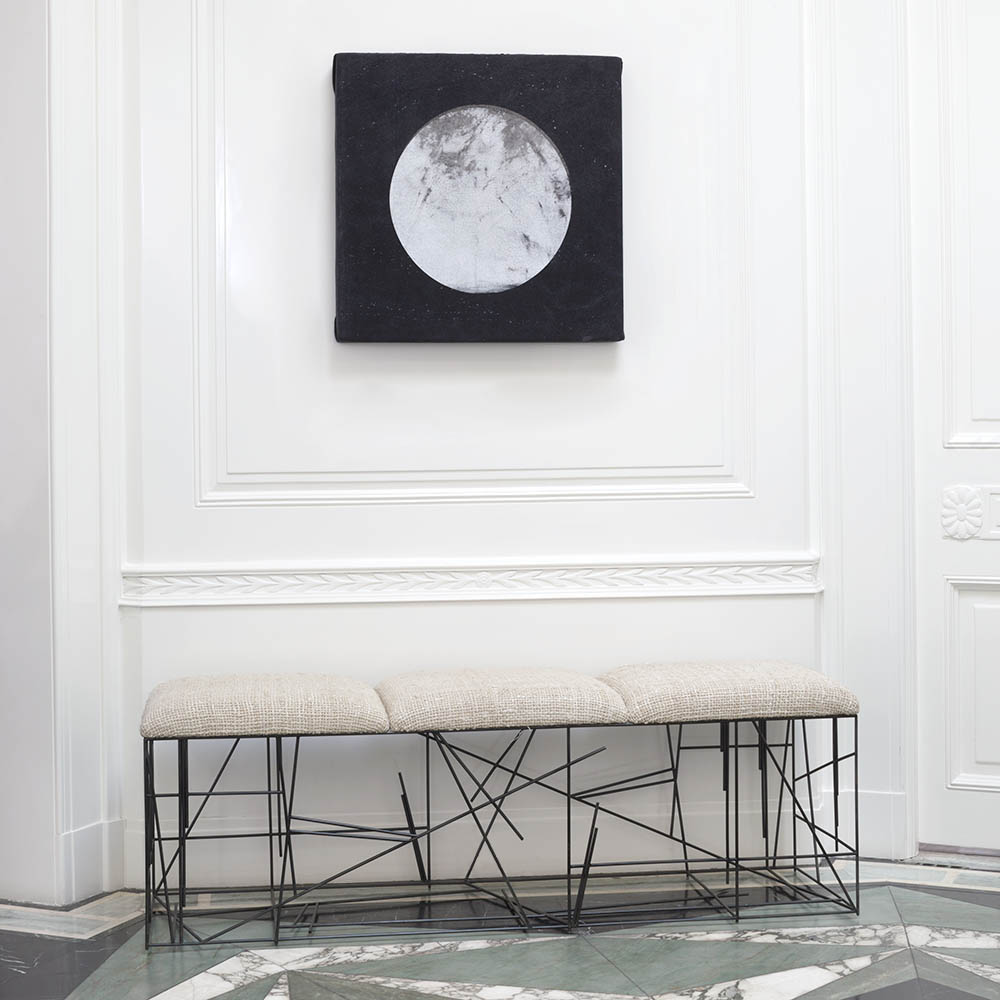 PITCH - BLACK image number 4