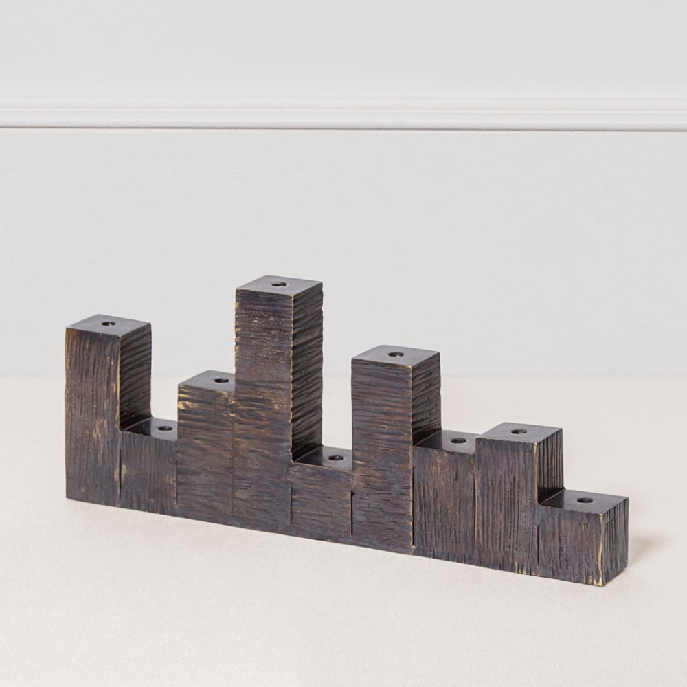 LUSTRE MENORAH image number 0