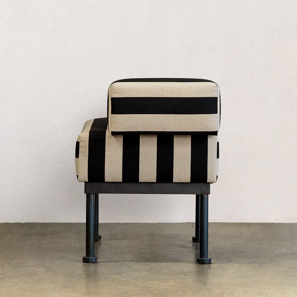 VIVANT PETITE CHAIR image number 3