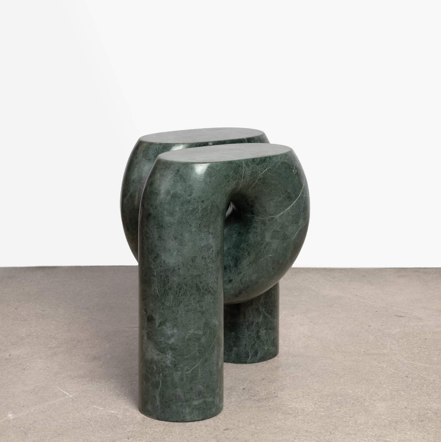 Nudo Side Table image number 5