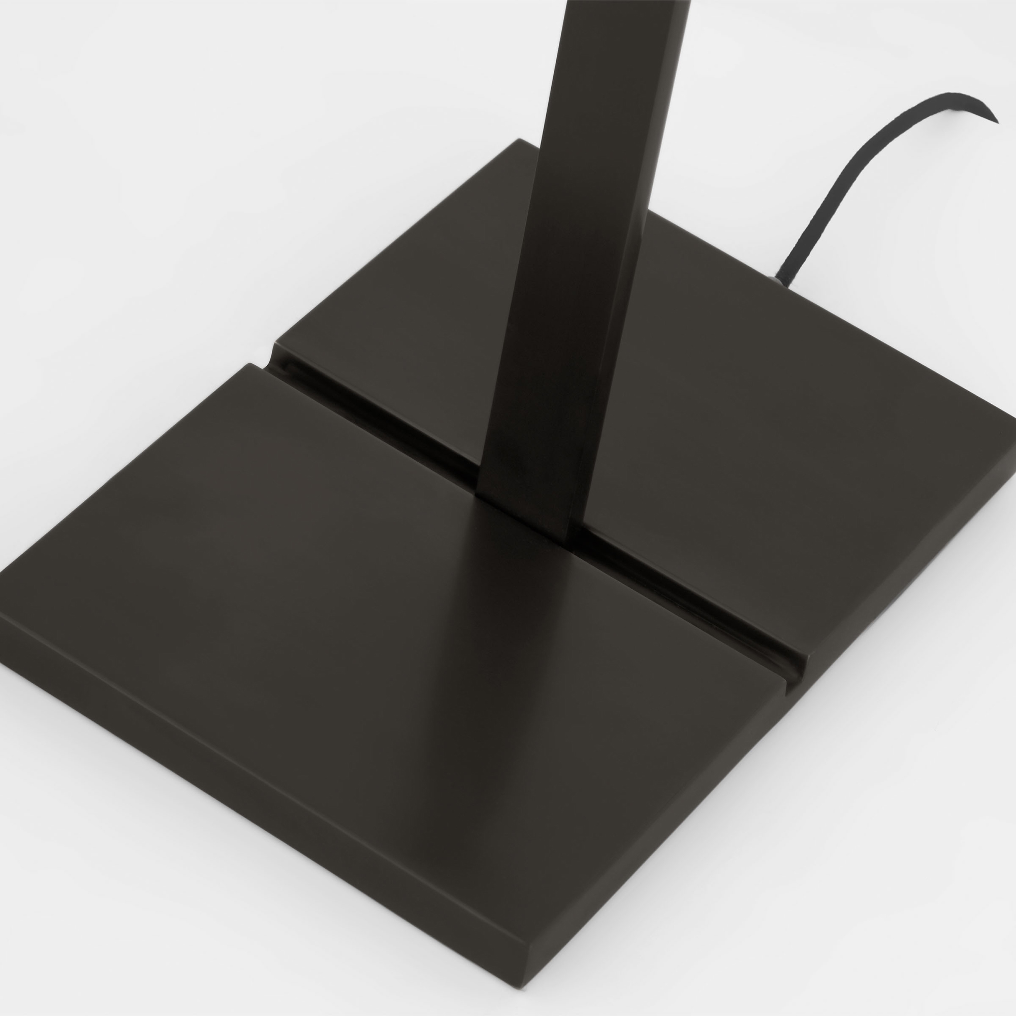 Linea 42" Floor Lamp image number 3