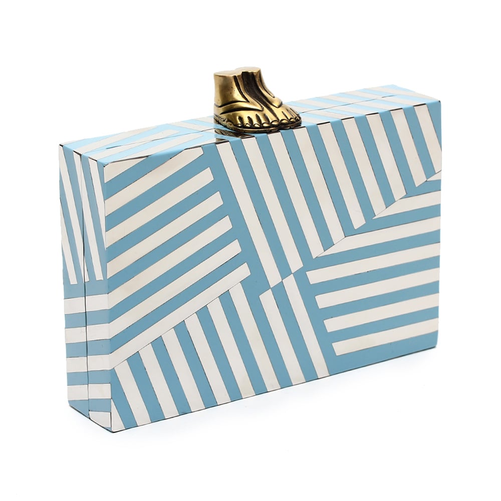 FRACTURED CLUTCH image number 1