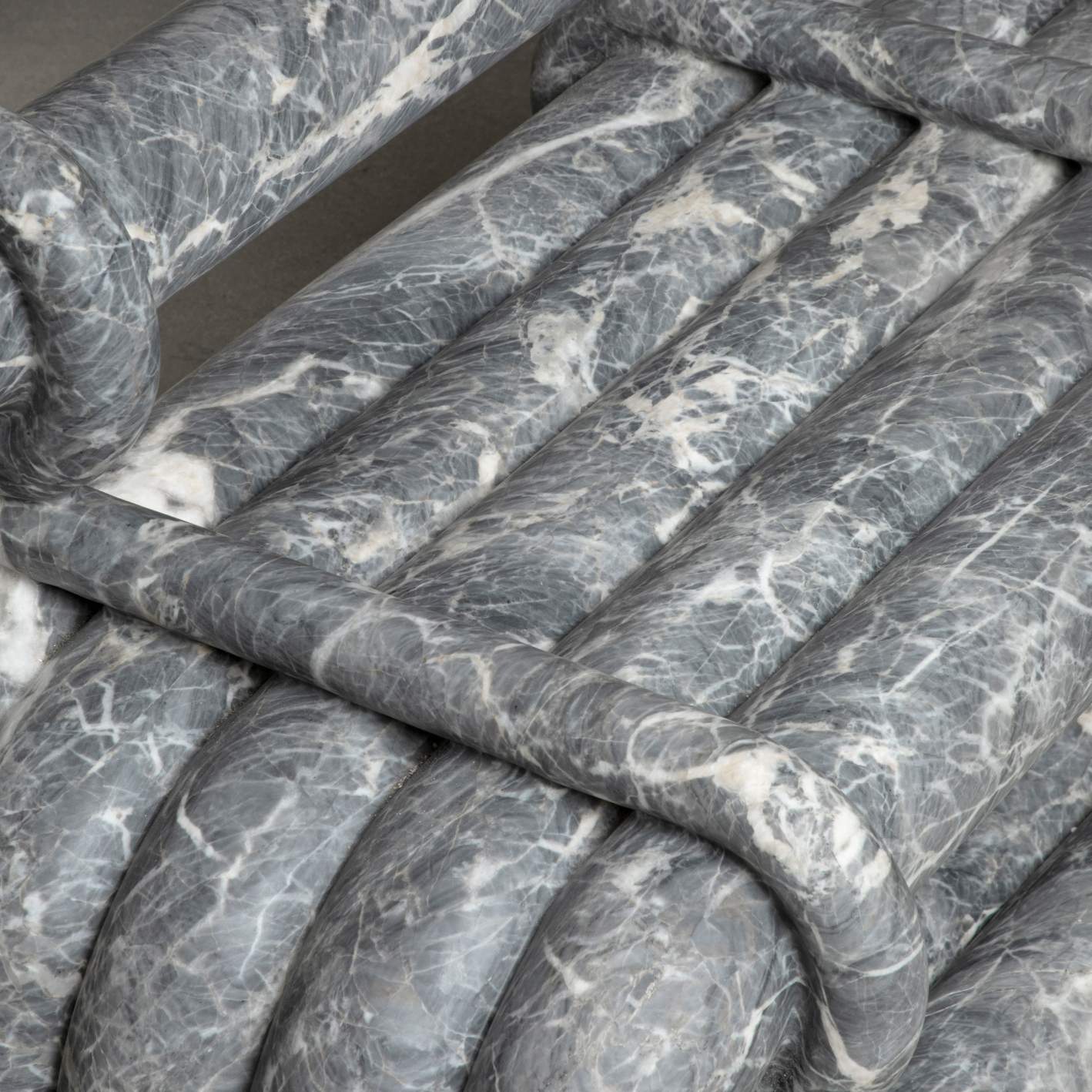 Nudo Sofa image number 3