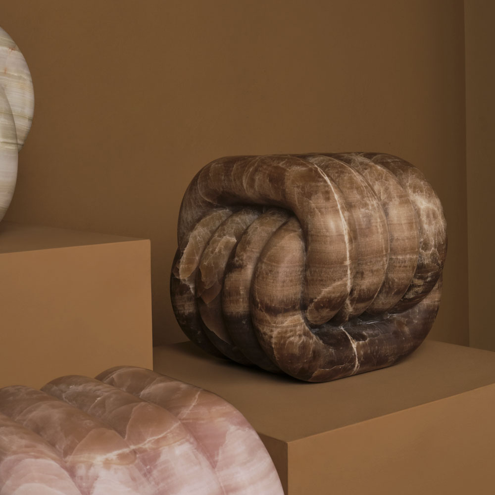 Nudo End Table image number 1