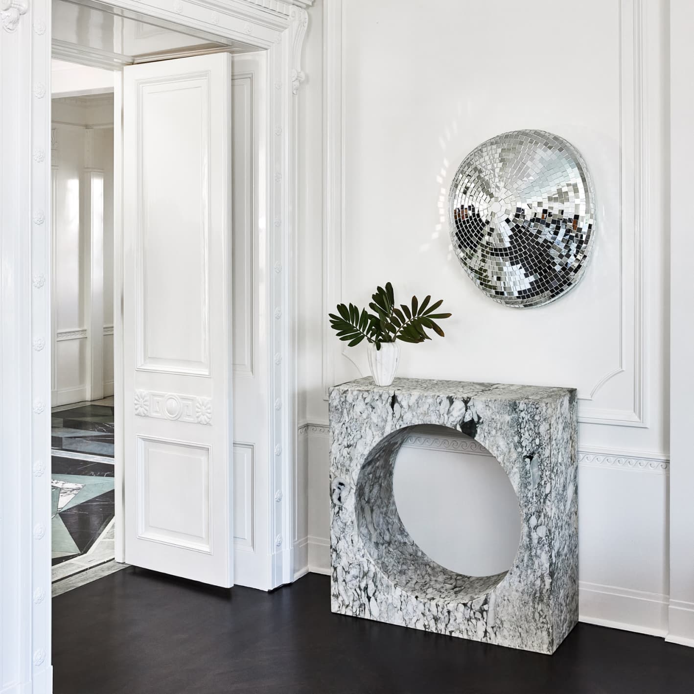 L.A. Woman image number 4