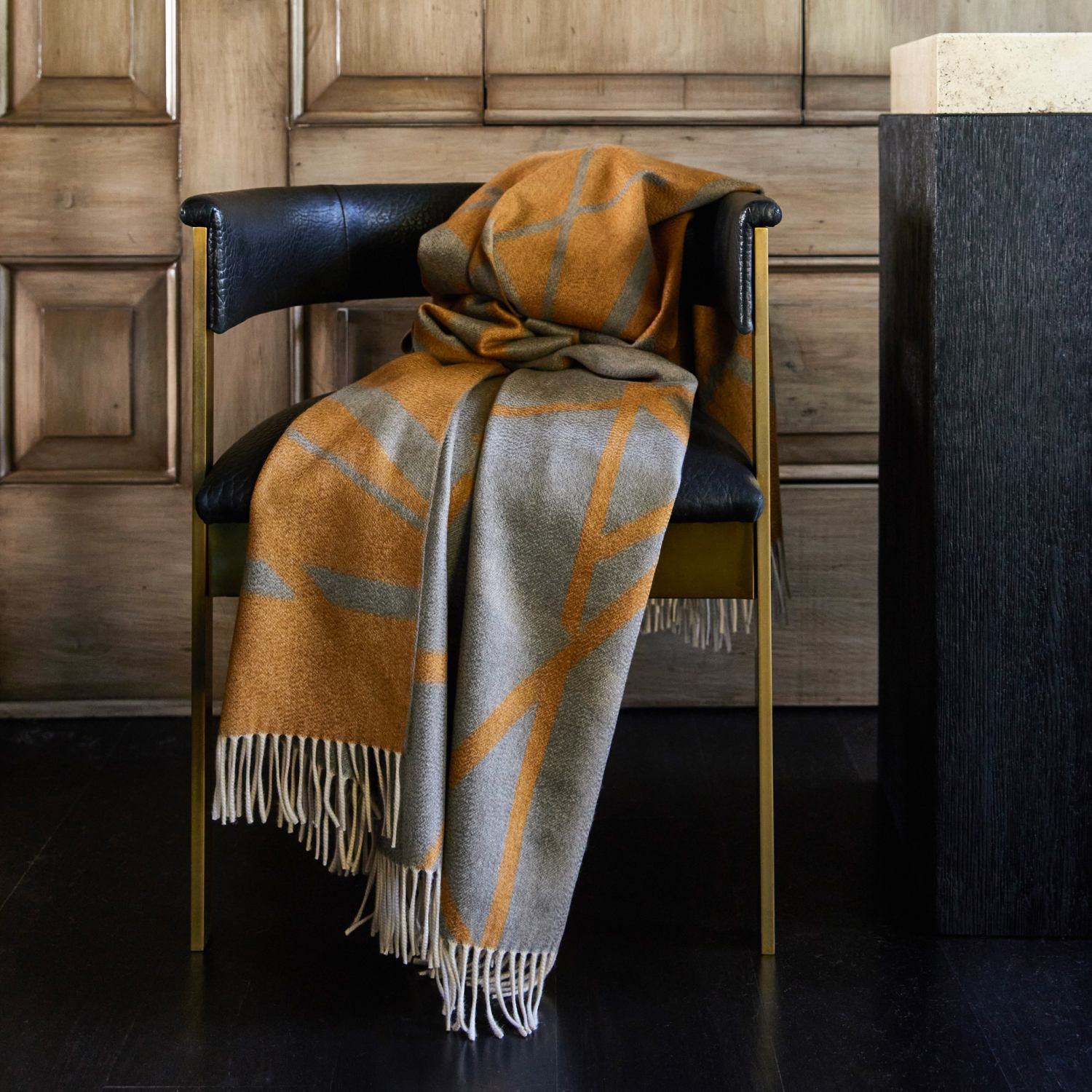 SUPERLUXE CHANNELS THROW