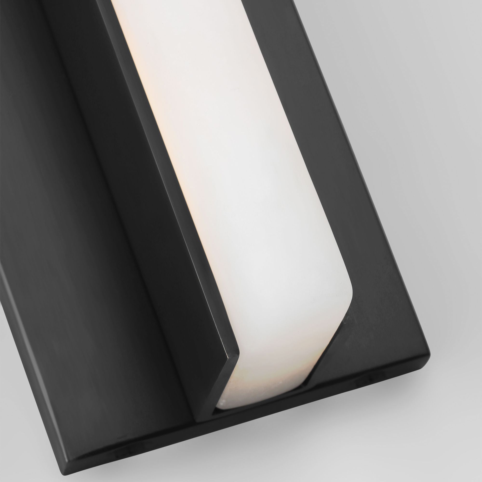 Linea 25" Sconce image number 3