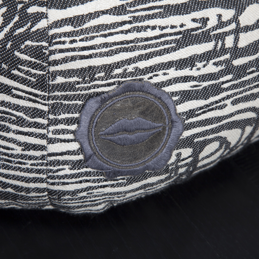 GRACIE SMALL DOG BED image number 4