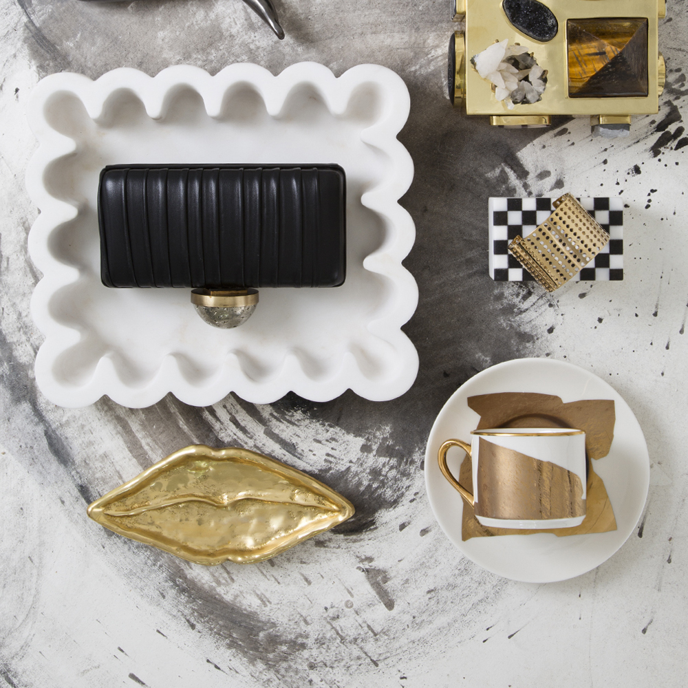 CLASSIC KISS DISH image number 4